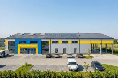 Projekt budynku magazynowo - handlowego LK-160, parterowy, bez podpiwniczenia, bez garażu - wizualizacja elewacji frontowej