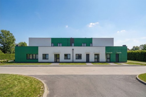 Projekt ośrodka rehabilitacyjnego z częścią hotelową LK-155, dwukondygnacyjny, niepodpiwniczony, bez garażu - wizualizacja elewacji ogrodowej