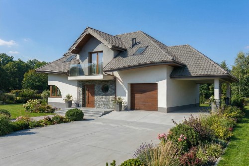 Projekt domu Arbantia 2 L-6811, parterowy, z poddaszem i garażem, bez podpiwniczenia – wizualizacja elewacji