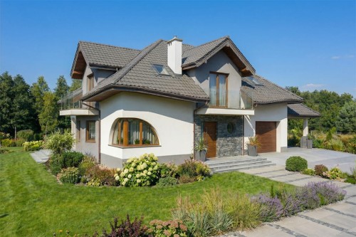 Projekt domu Arbantia 2 L-6811, parterowy, z poddaszem i garażem, bez podpiwniczenia – wizualizacja elewacji