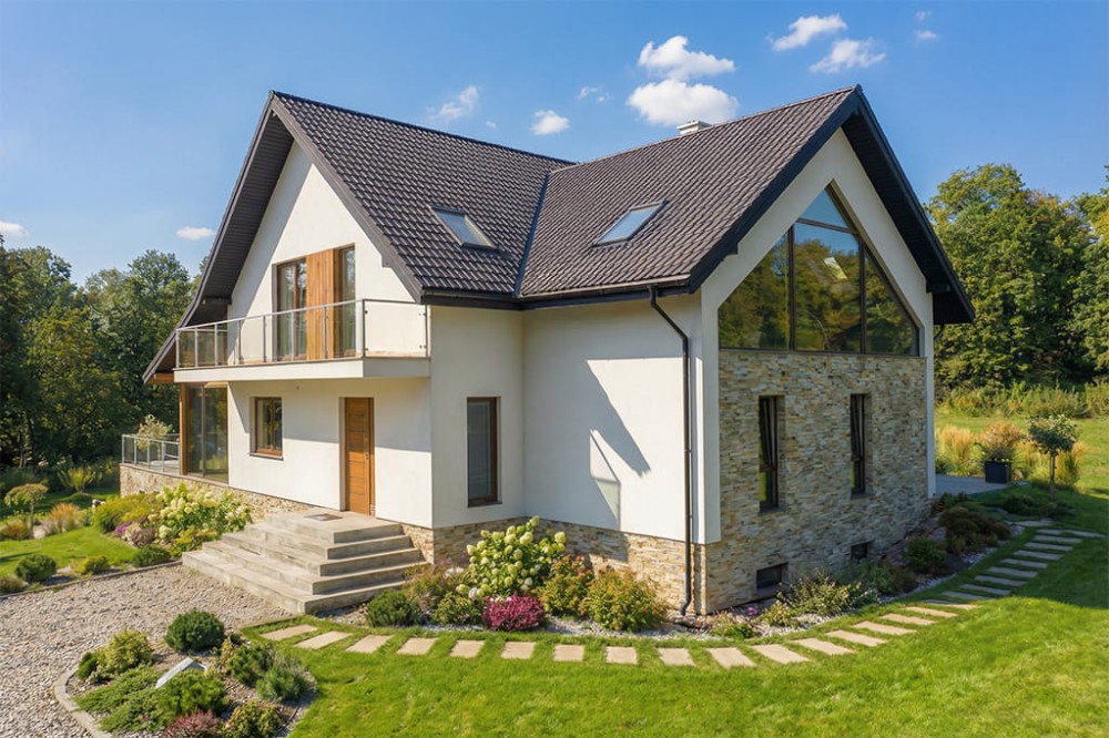 Projekt domu Adix DM-6862, parterowy z poddaszem użytkowym, podpiwniczony, z garażem dwustanowiskowym – wizualizacja elewacji