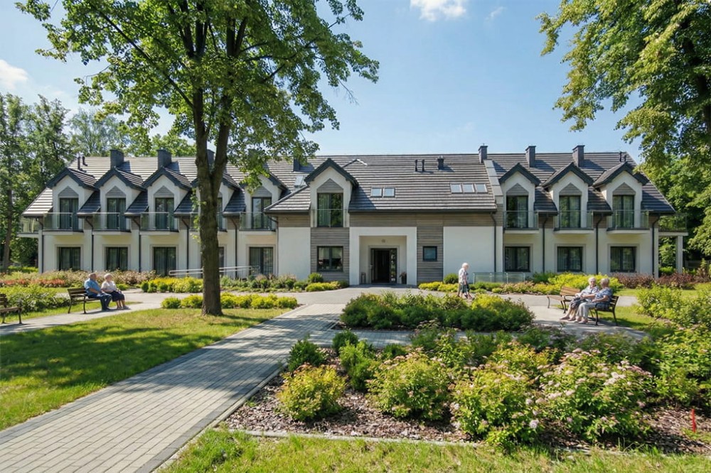 Projekt domu opieki dla osób starszych LK-143, budynek dwukondygnacyjny, bez podpiwniczenia – wizualizacja elewacji