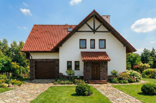 Projekt domu Anin DM-5501, parterowy z poddaszem użytkowym, z garażem, bez podpiwniczenia - wizualizacja elewacji frontowej