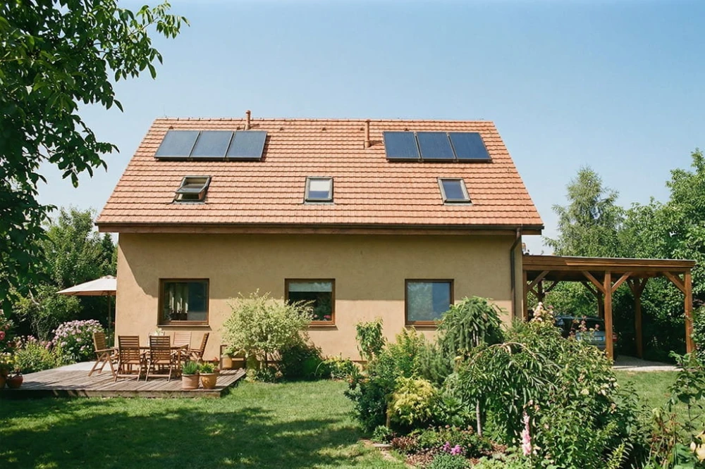 Projekt domu Aveno 2 L-6911, parterowy z poddaszem użytkowym, niepodpiwniczony, bez garażu - wizualizacja elewacji ogrodowej