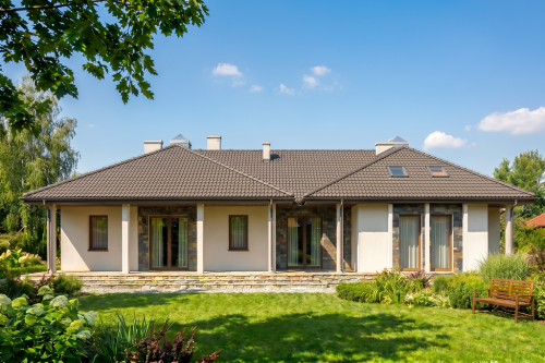Projekt domu Marmarole tech. DM-6393 tech., parterowy ze strychem, bez garażu, bez podpiwniczenia - wizualizacja elewacji ogrodowej