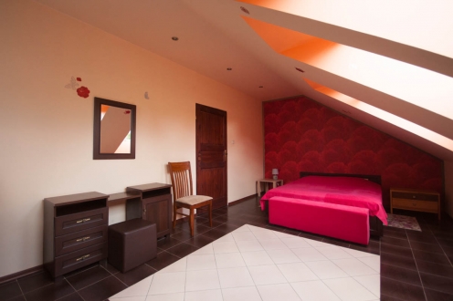 Realizacja projektu K-18 Restauracja, Dom weselny