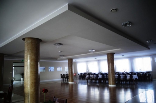 Realizacja projektu K-31 Pensjonat, Dom weselny