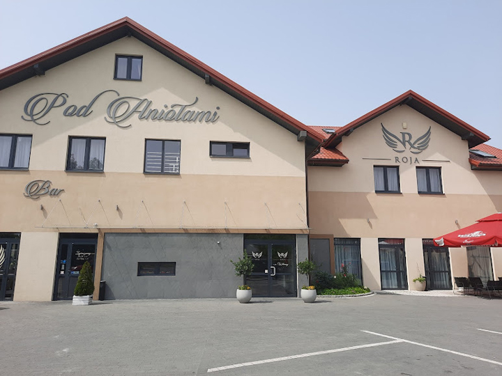 Realizacja projektu LK-47 Dom weselny, Restauracja